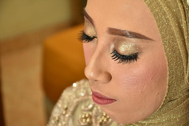 Slávnostný make-up.jpg